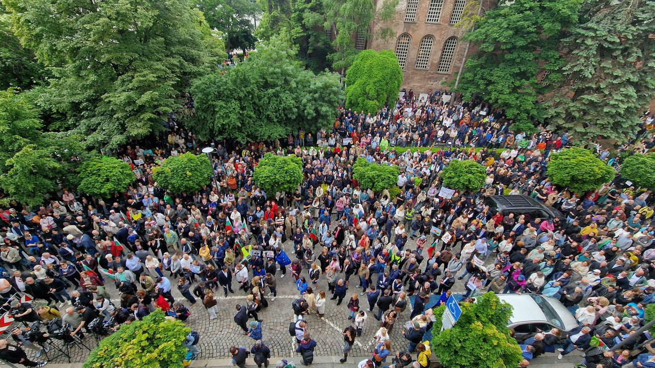 Протест в защита на кмета Васил Терзиев - Булфото