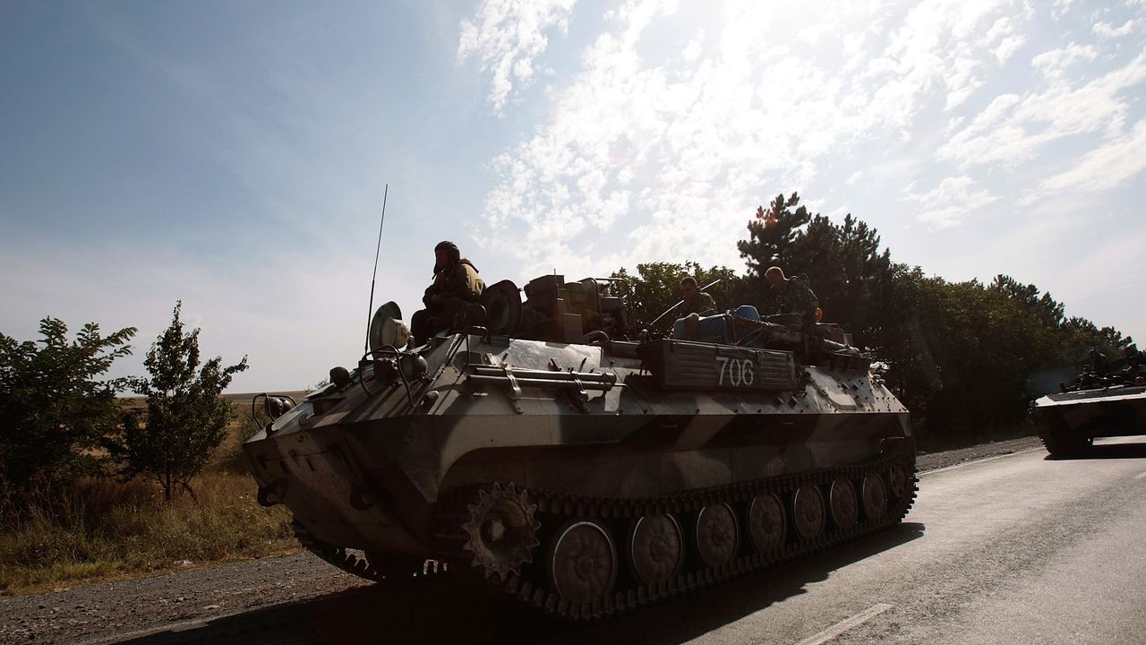 Военна техника от цялата страна ще се придвижва към полигон "Корен" за участие в „Bulgarian Defender - 25“