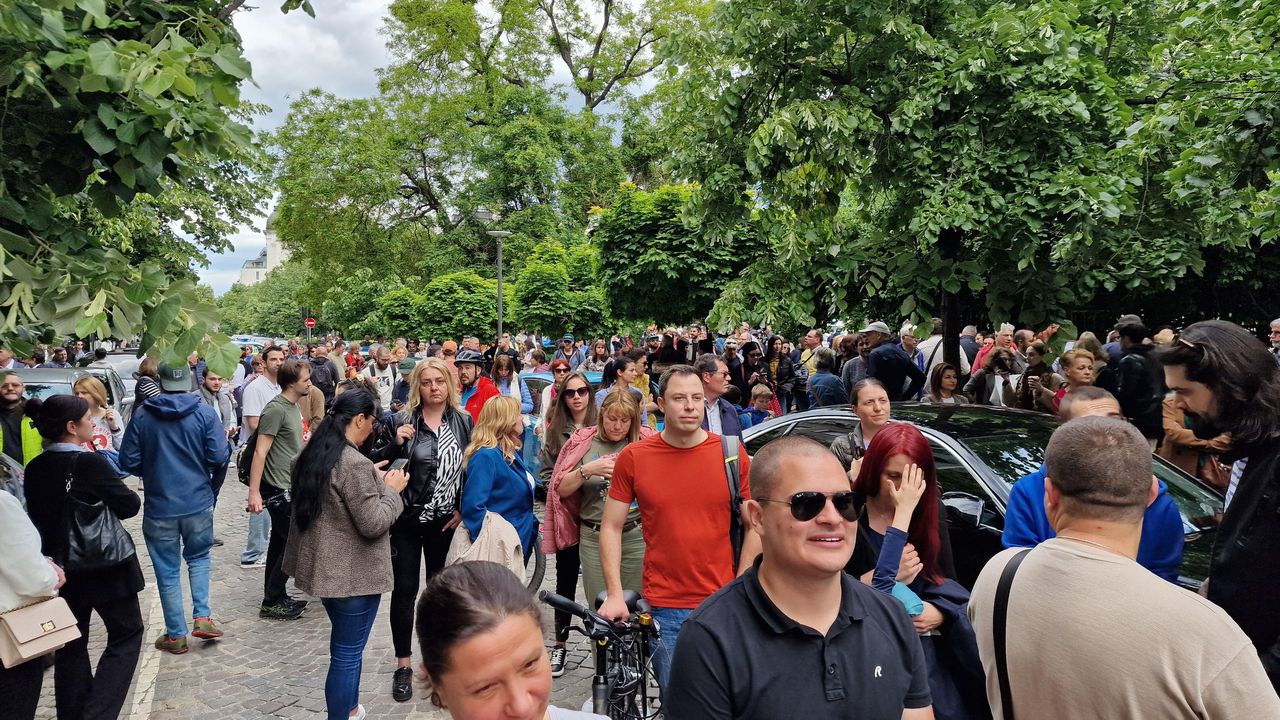 Протест пред Столична община в подкрепа на Васил Терзиев