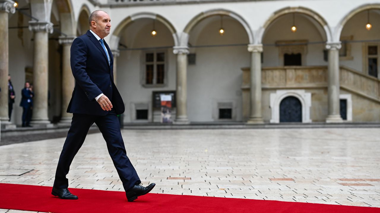 Започна аудиенцията на държавния глава с японския император Нарухито, предаде