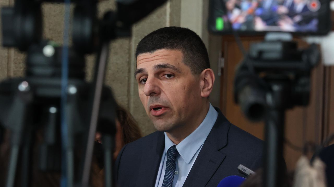 Мирчев: Борисов мислеше, че може да накаже софиянци - подцени силно ситуацията