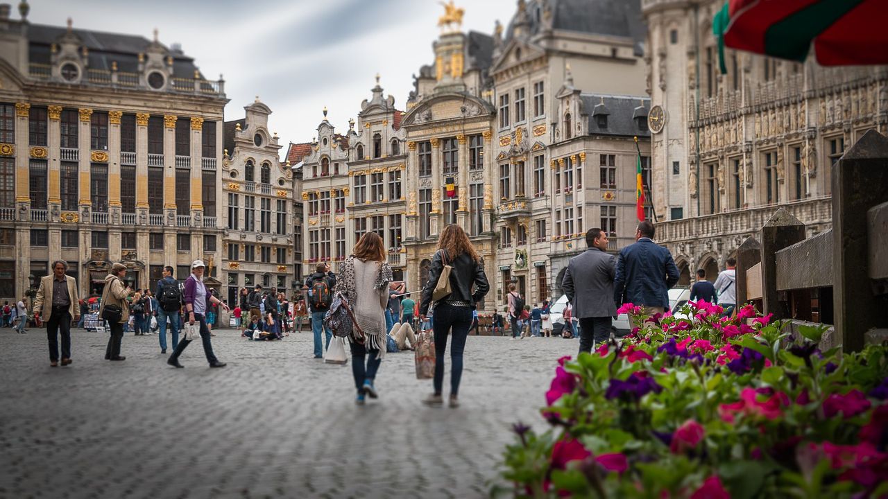 Брюкселският институт за статистика и анализ съобщи, че след десетилетия