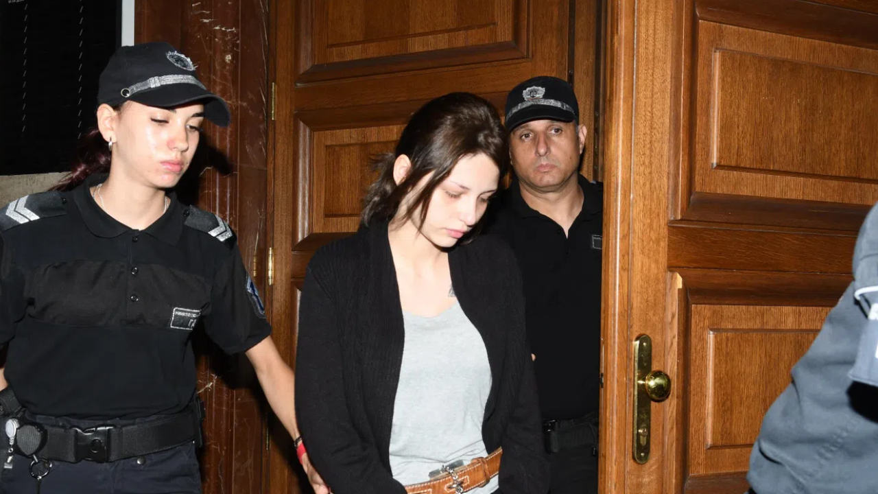 Ивет Стайкова е на 21 години. На първа инстанция е