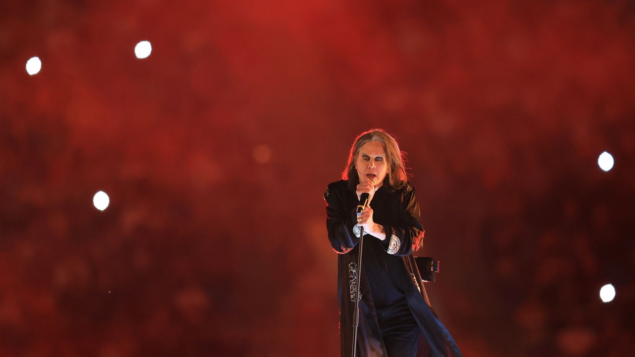 Филм за последния концерт на Ози Озбърн и Black Sabbath ще излезе догодина