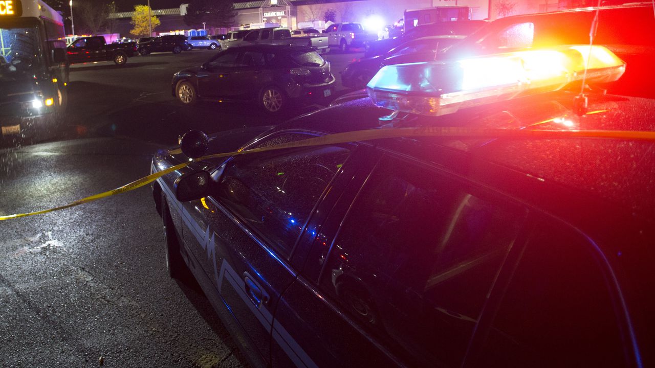 Човешки останки, за които се предполага, че принадлежат на мъж,