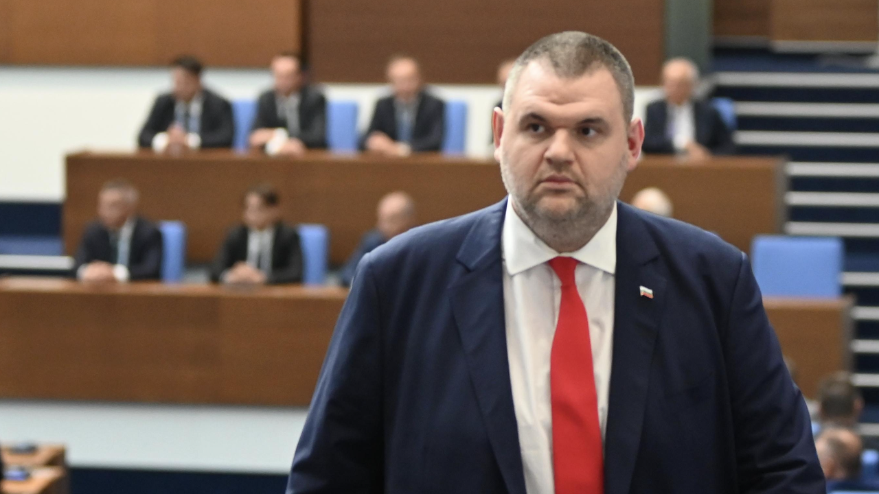 Делян Пеевски с остро писмо към Росен Желязков