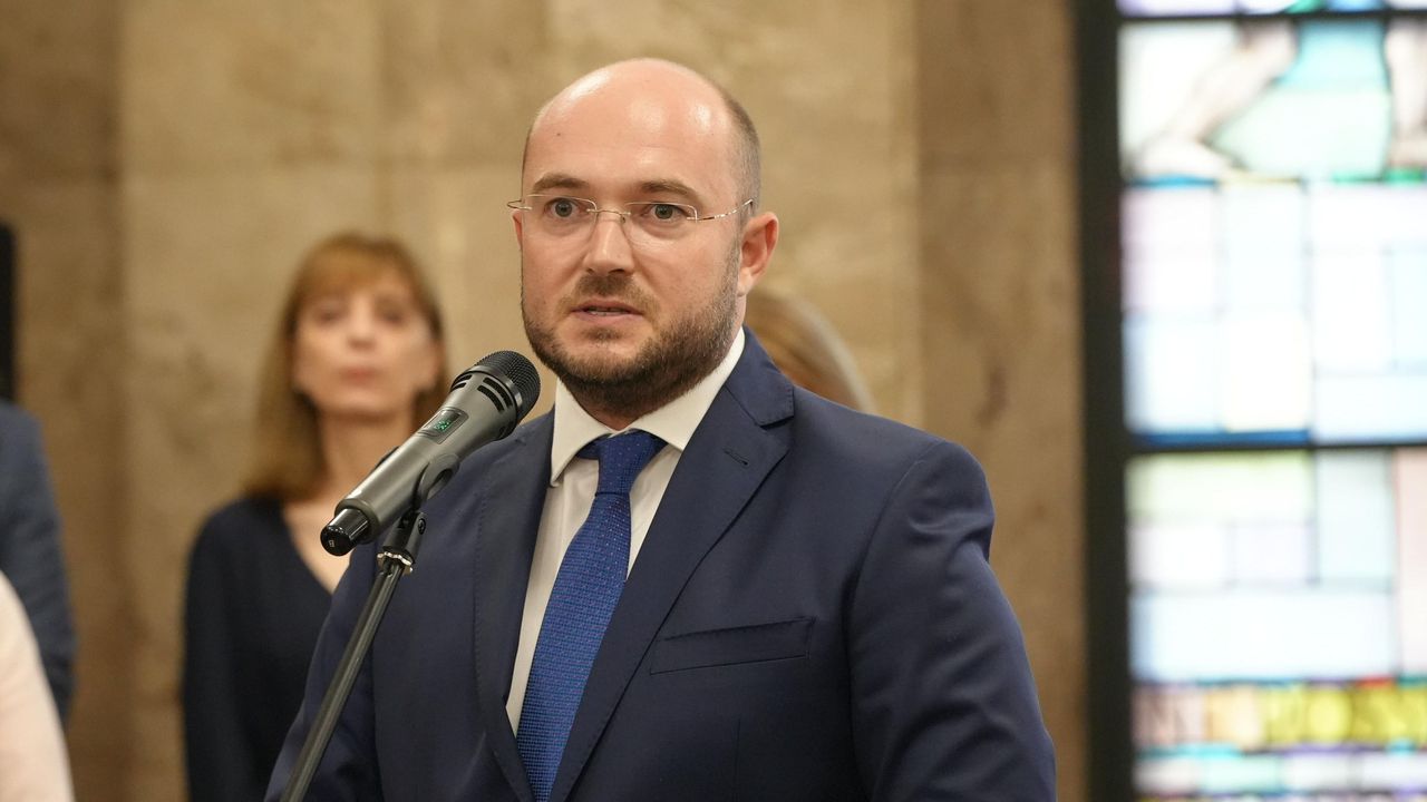 Министър Георгиев след вота на недоверие: Тук сме да вършим работа и да виждат хората, че държавата функционира