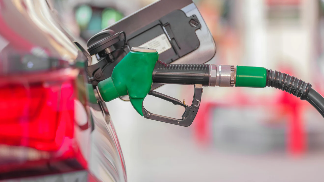 Промени в закона за ВЕИ могат да вдигнат цената на горивата?