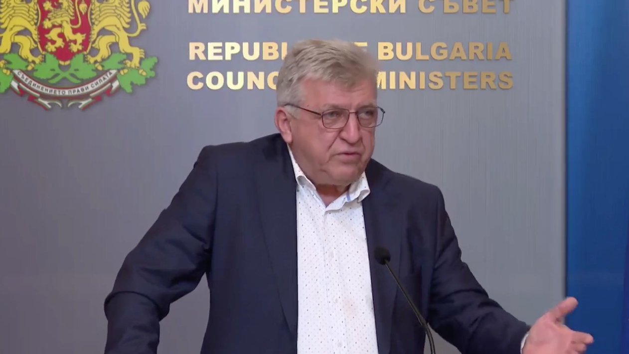 Министър Генов за „Елените“: Да покриеш речно корито не е забранено от закона, но да направиш сграда върху него е крайно недопустимо