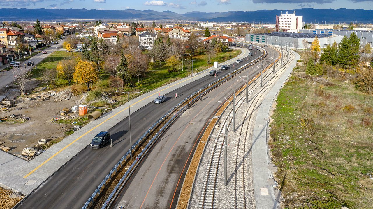 Продължава и ремонтът на трамвайните линии по бул.Янко Сакъзов в