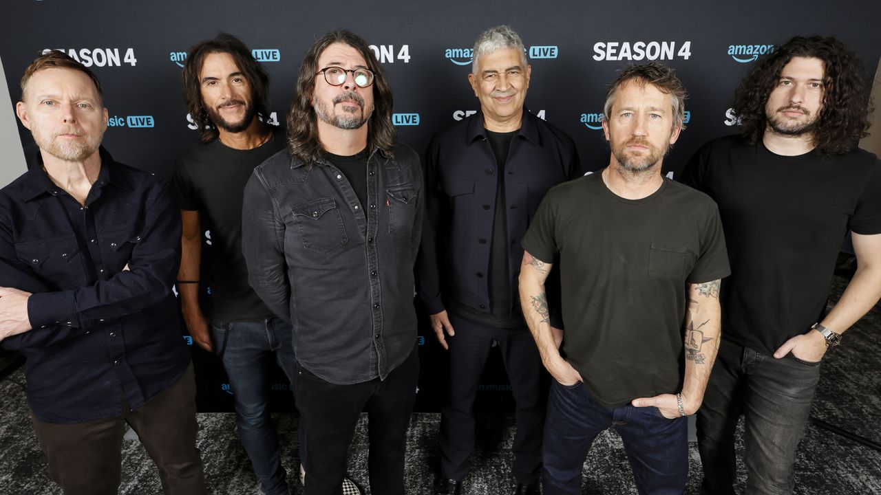 Според фронтмена Дейв Грол, именно това парче е задало посоката