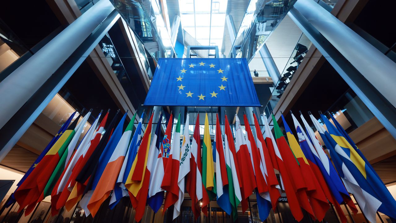 Съветът на ЕС премахва санкциите срещу Сирия и подготвя нови мерки срещу Москва