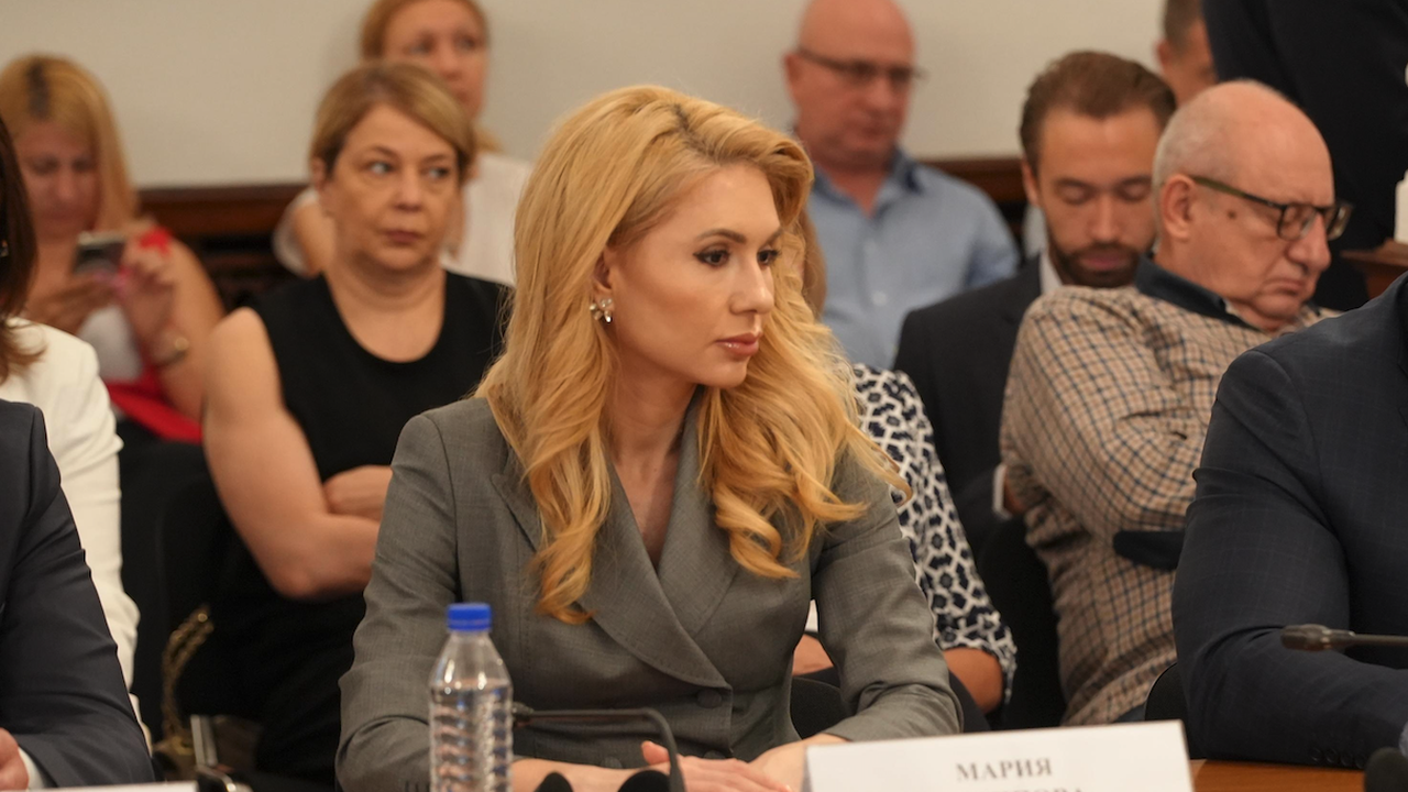 Мария Филипова, КЗП: Аз и моят екип ще тръгнем в различните региони два дни след окончателното решение на Съвета на ЕС за еврозоната