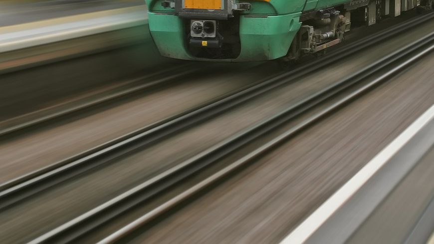 БДЖ напомня за големите намаления за ученици и студенти при пътуване с влак