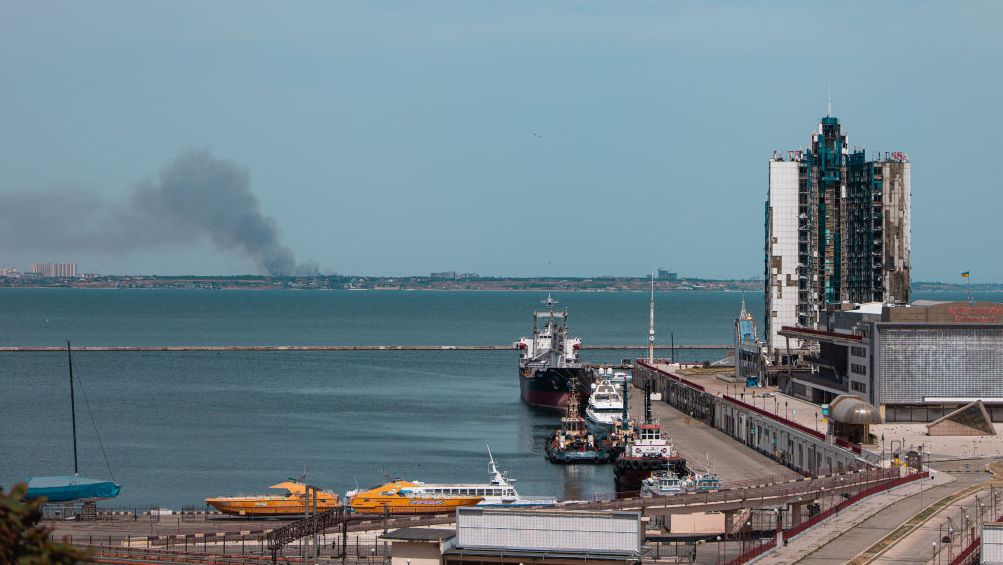 Поредна атака с руски дронове върху гражданска инфраструктура в Одеска област