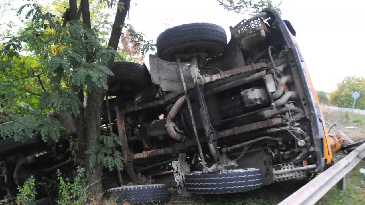 Френски военни пострадаха при катастрофа в Прохода на републиката