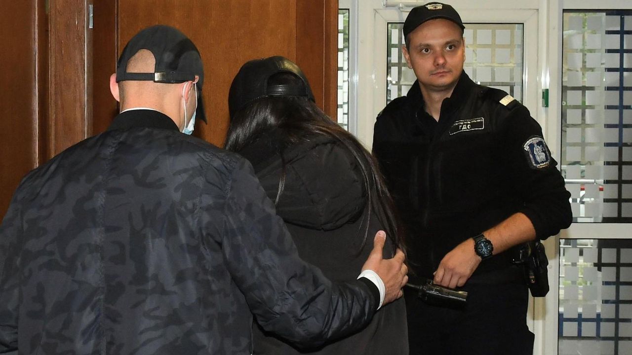 Съдебното заседание в Районния съд продължи близо осем часа.По-рано прокуратурата