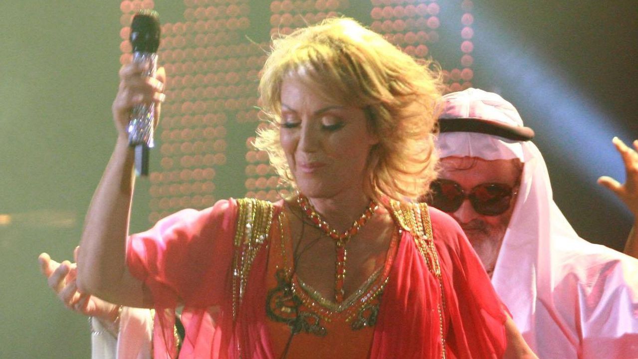 Певицата неведнъж е споделяла как Ванга е предрекла бляскавата ѝ