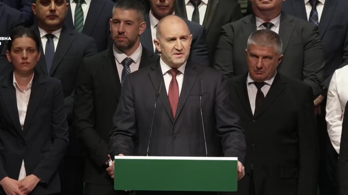 Дълго време бях на терена, сега съм на сцената. Разликата