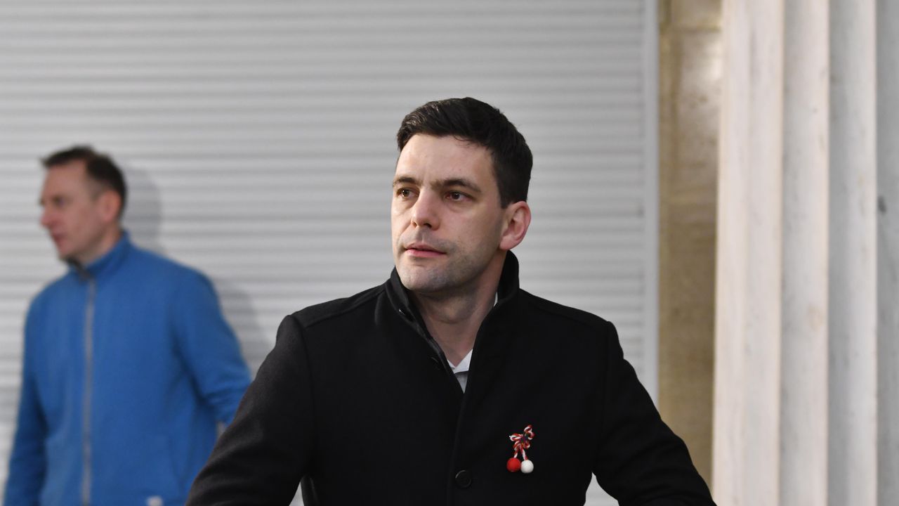 ЕП започва днес процедурата за свалянето на имунитетите на Никола Минчев и други евродепутати