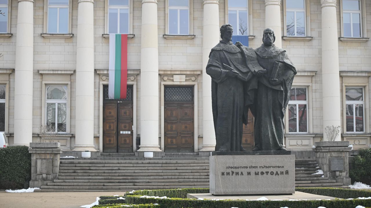 Увеличение на заплатите с 18 лв. в Националната библиотека предизвика протестна готовност