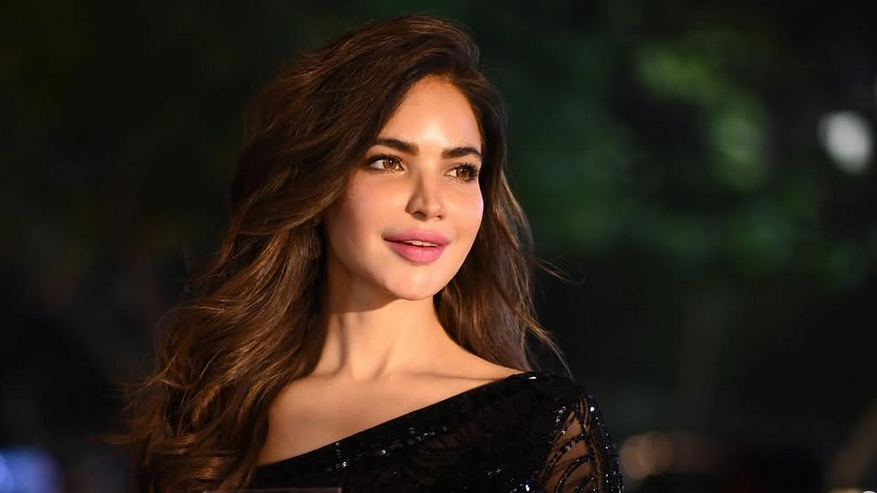 32-годишната актриса и модел от Пакистан Хумайра Ашгар е била