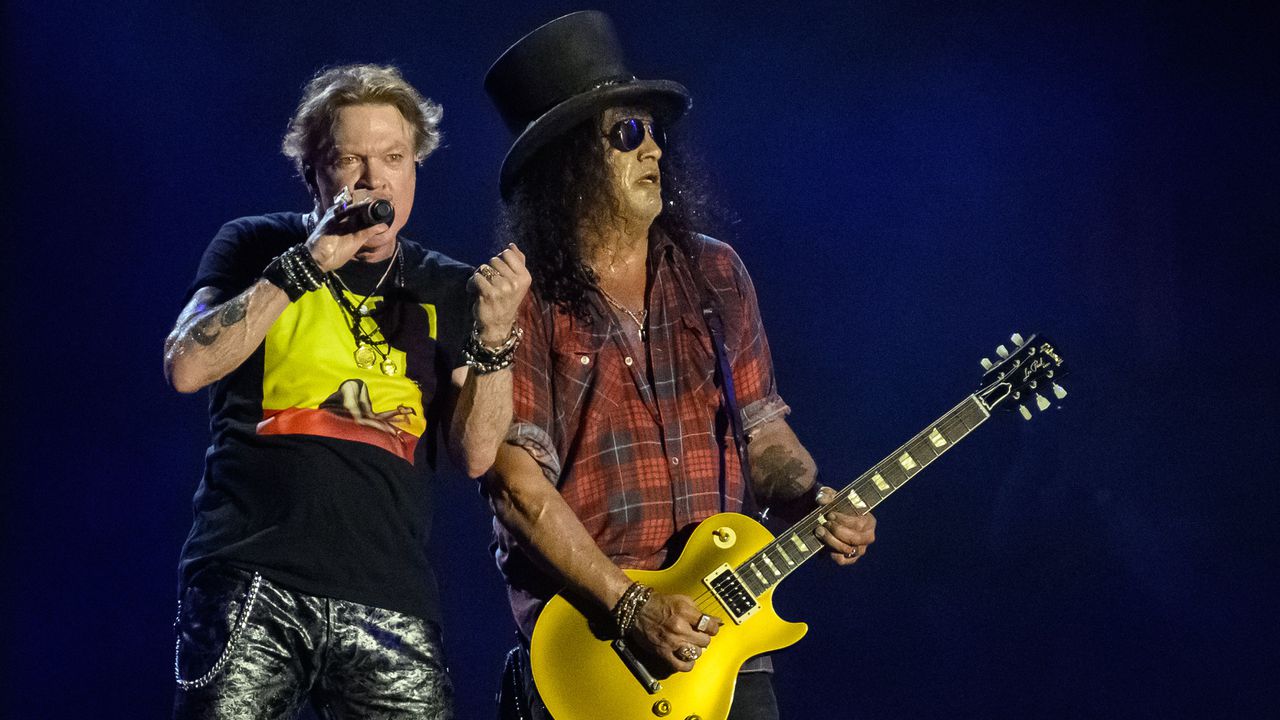 Guns N' Roses остава в историята като една от най-провокативните