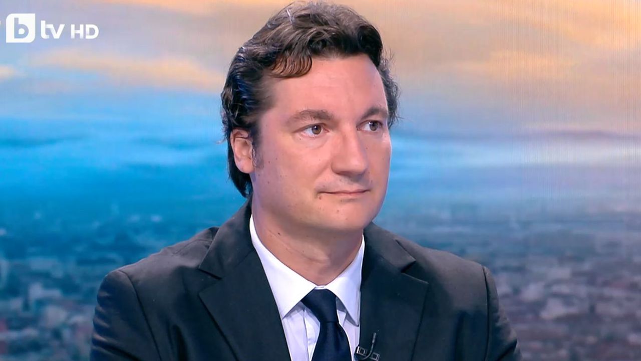 Крум Зарков: Ако се спазват законите, от утре не трябва да имаме изпълняващи функциите главен прокурор и председател на ВАС