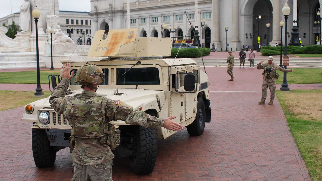 Тръмп: Ще патрулирам тази вечер във Вашингтон заедно с полицията и военните