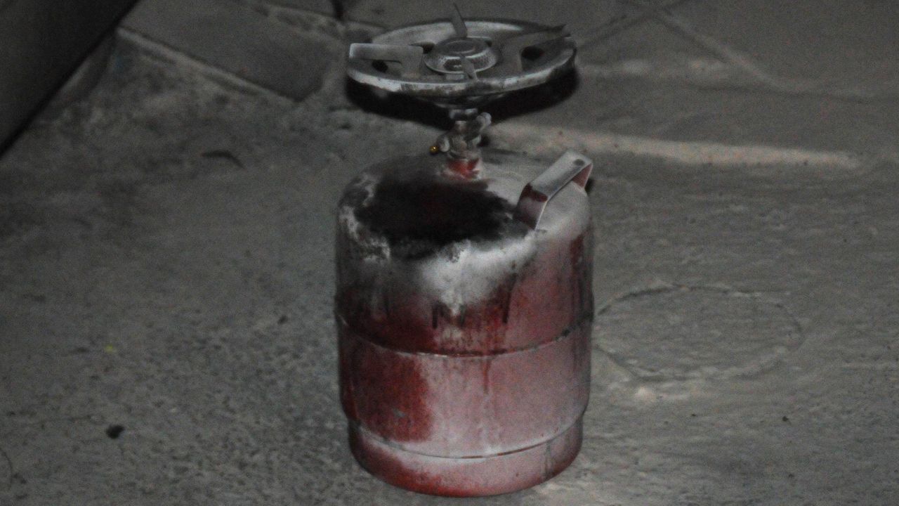 Мъж и жена пострадаха при инцидент с газова бутилка във Ветово