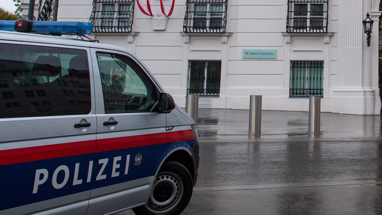 Във Виена хванаха дрогиран българин зад волана, откриха наркотици в колата му