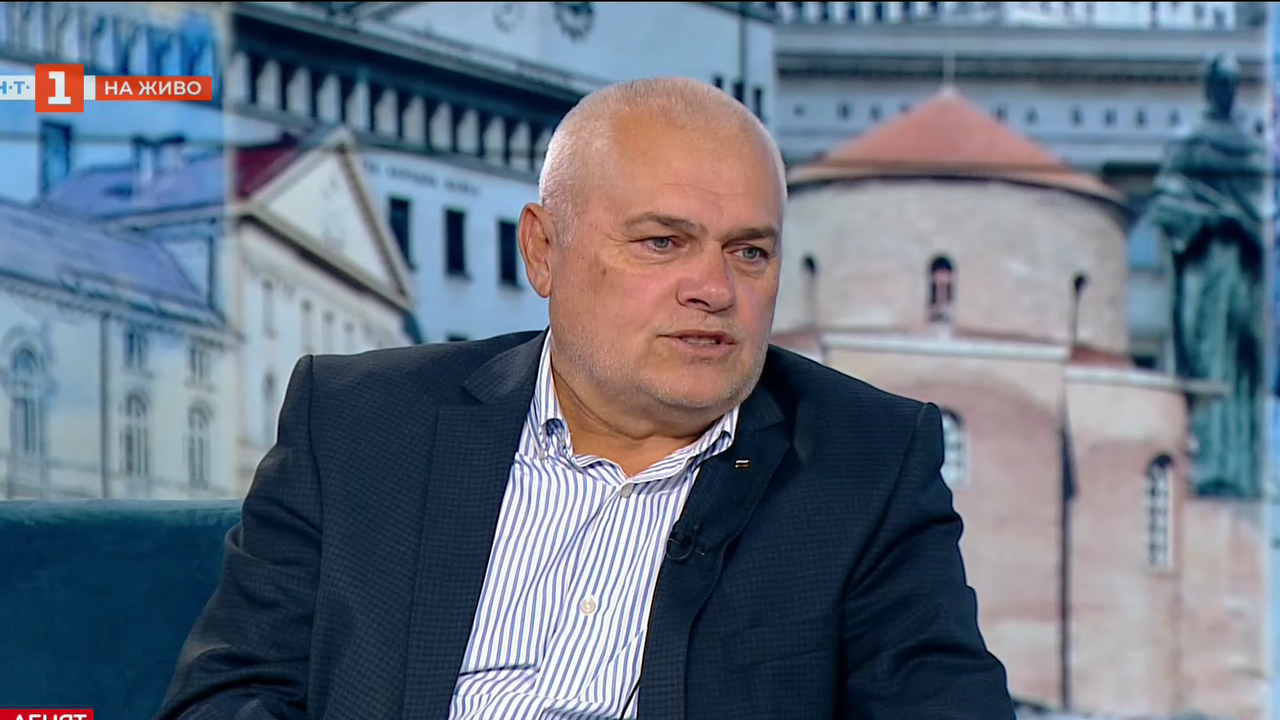 Най-важно е, че има правителство. И най-важното е, че работи.