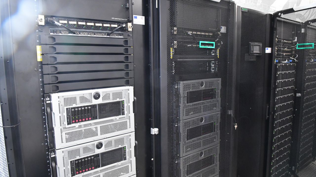 Българският суперкомпютър Discoverer е първият по рода си в Източна