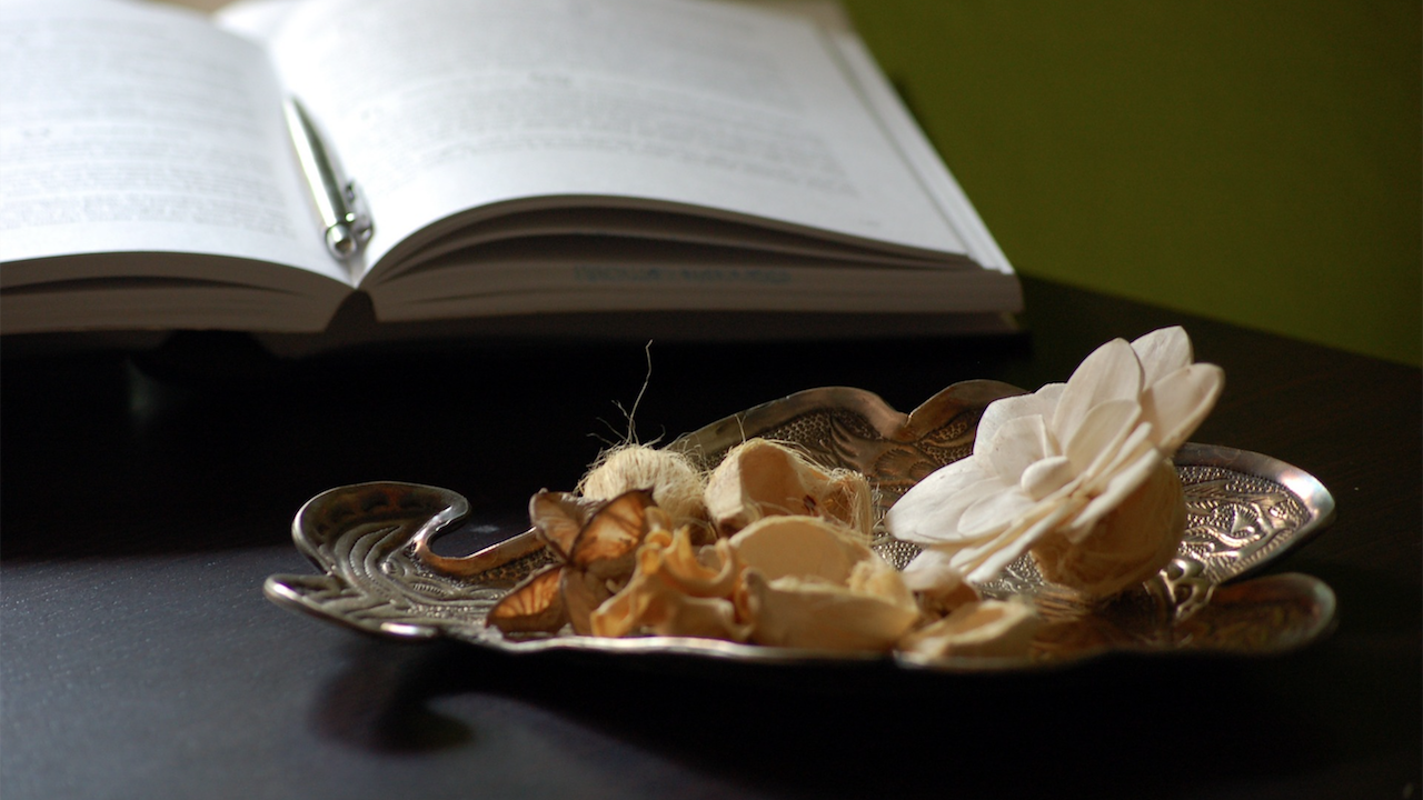 Луната e в знак Везни до 18:43ч на 21 октомвриЛунен