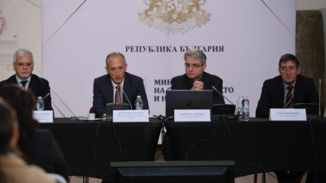 Сериозен ръст на студентите, които се записват да учат за