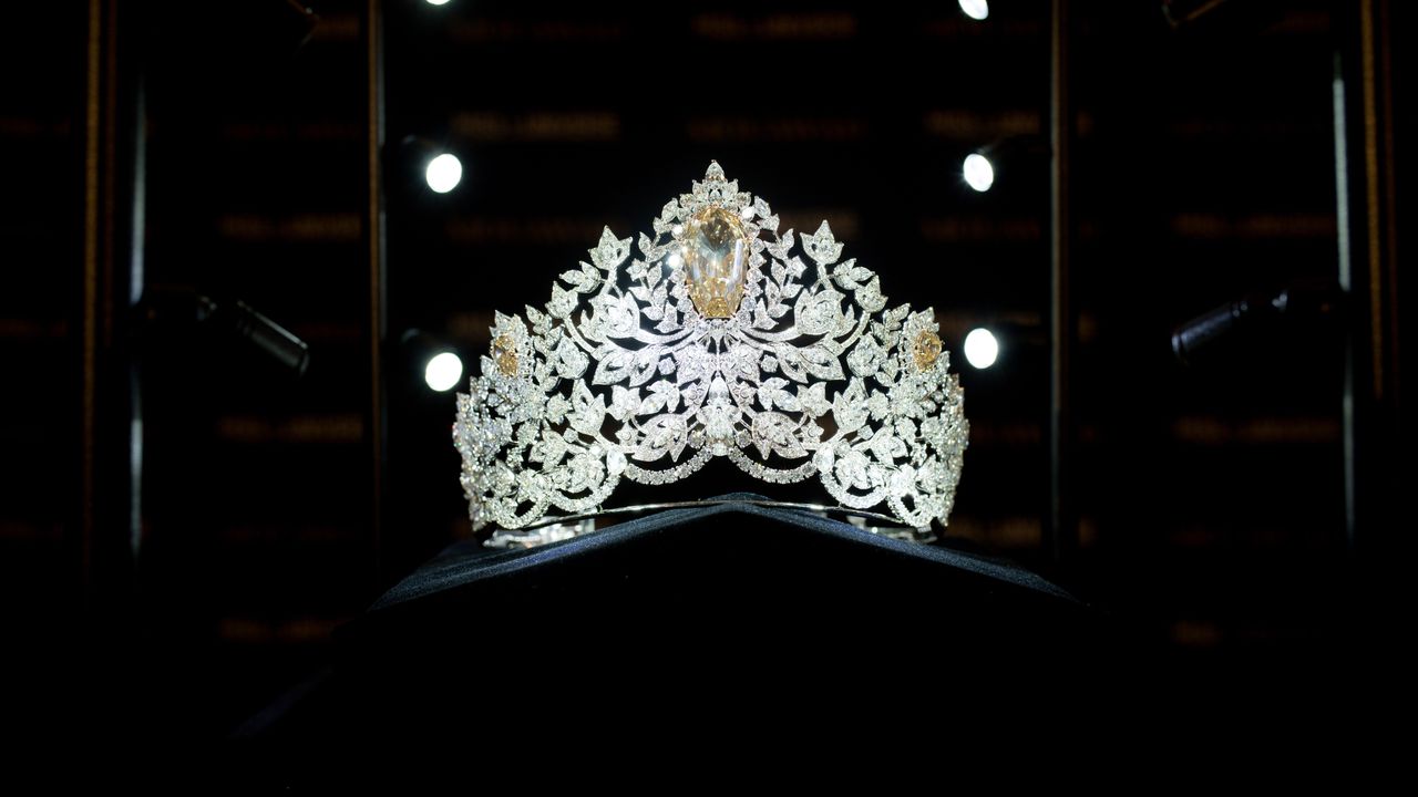 74-ият конкурс Мис Вселена“ премина през серия от скандали и