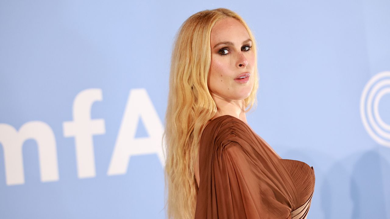 Румър Уилис сподели, че баща ѝ Брус невинаги я разпознава.