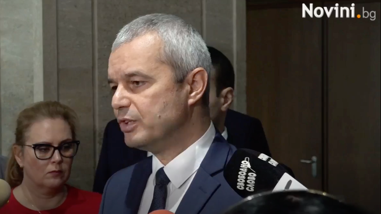 Той смята, че това е нарушение на Конституцията в частта