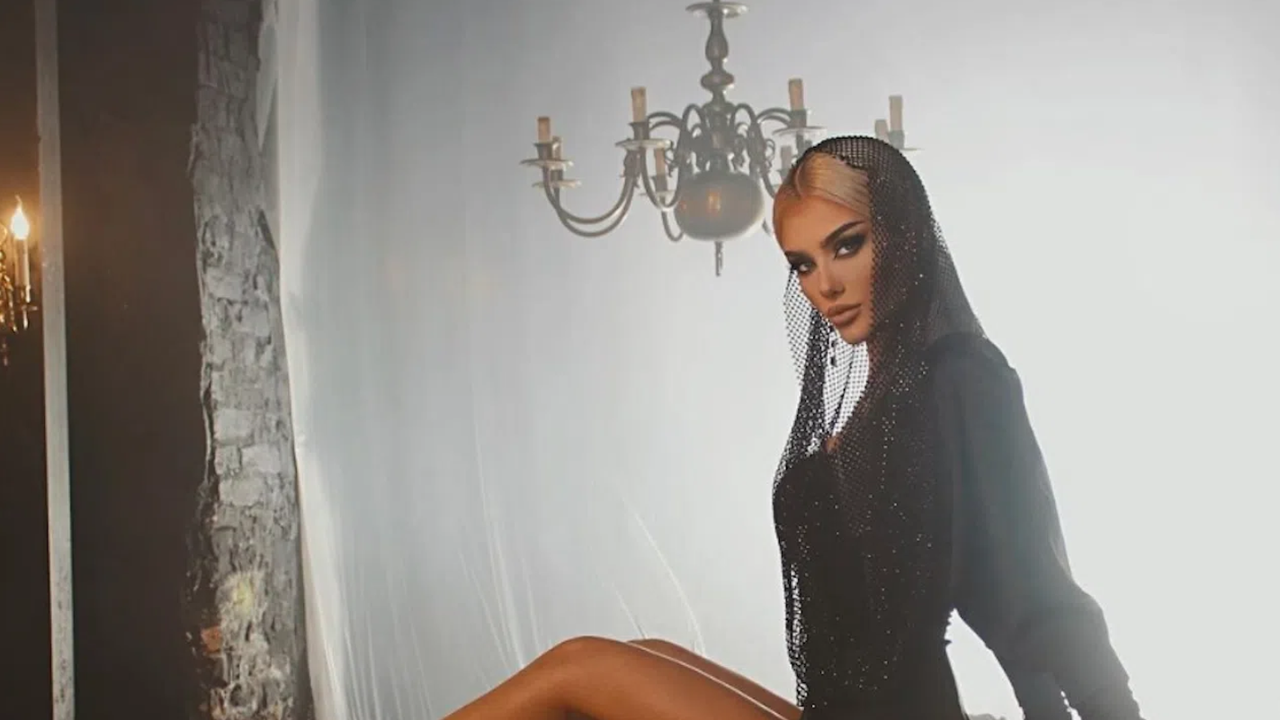 Фолк певицата Лидия не скри вълнението си, споделяйки в профила