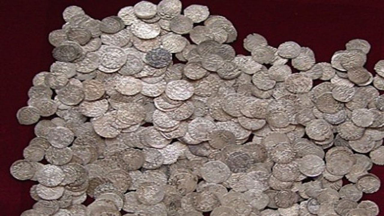 Извадиха сребърно съкровище с тегло 50 тона от потънал кораб