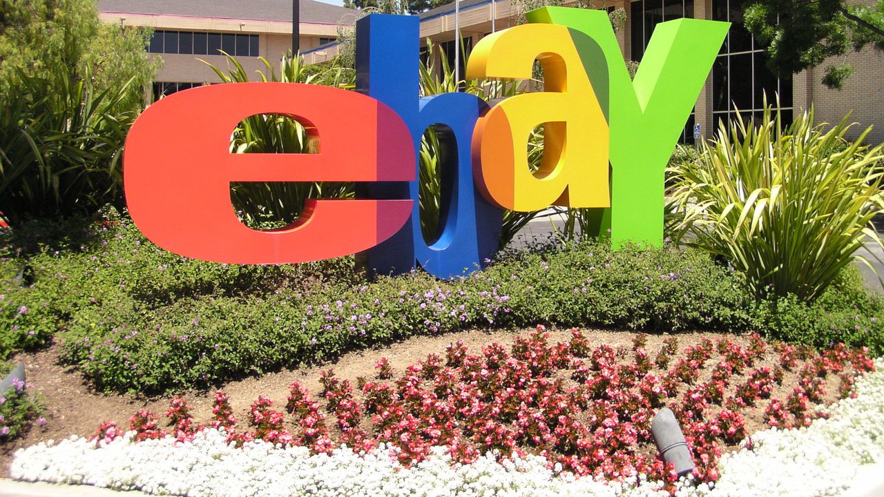 Вицепрезидентът на eBay загина при пътен инцидент