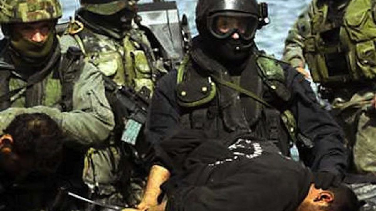 Жестоки сражения в Катар - американски командоси осуетиха военен преврат