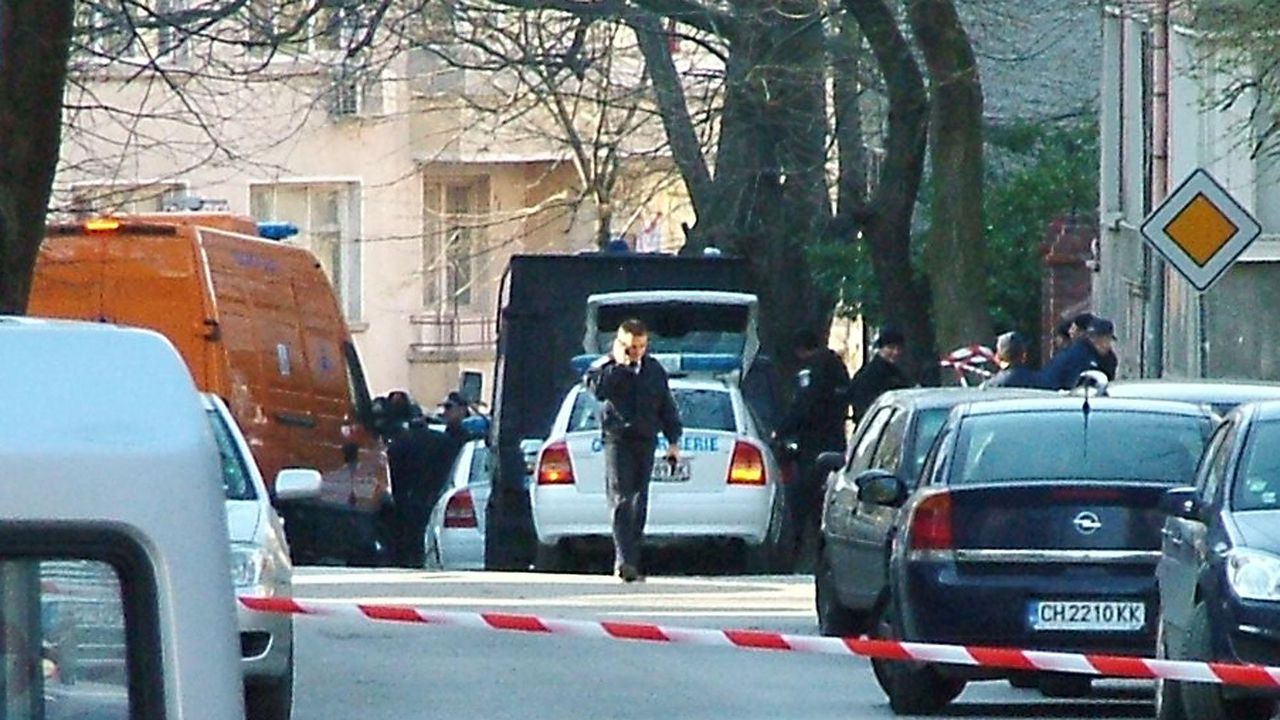 Обраха два магазина за денонощие в Добричка област