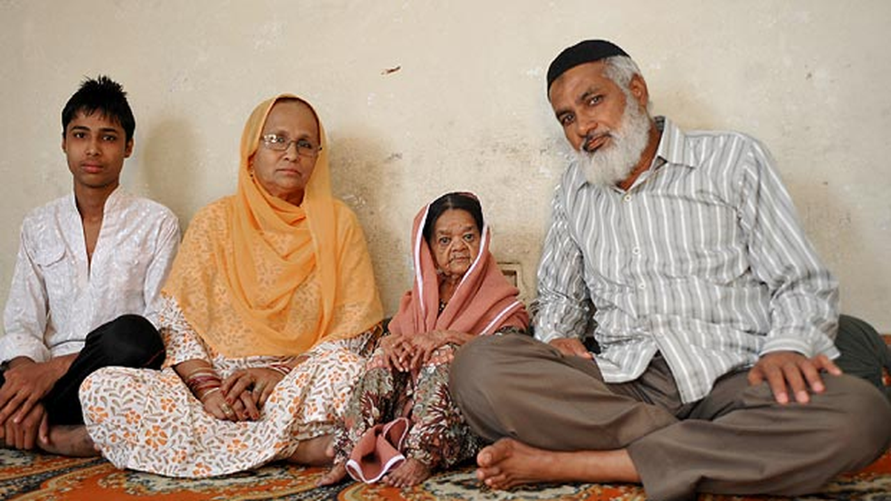 Индийка е най-възрастното джудже в света (снимки)