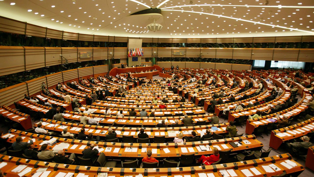 Европарламентът отвори Шенген за България