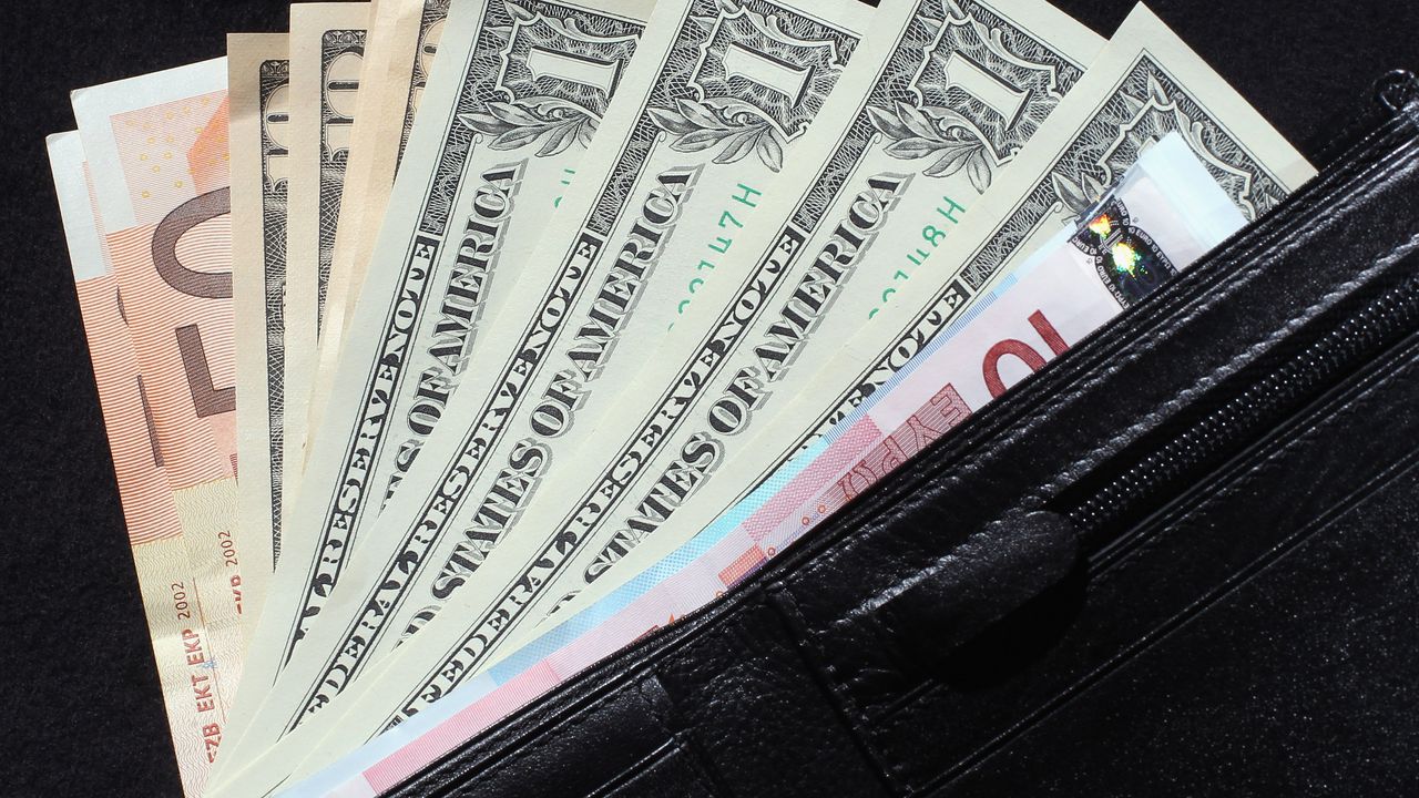 Англичанин заложи 136 000 евро на тенис мач | Новини.бг
