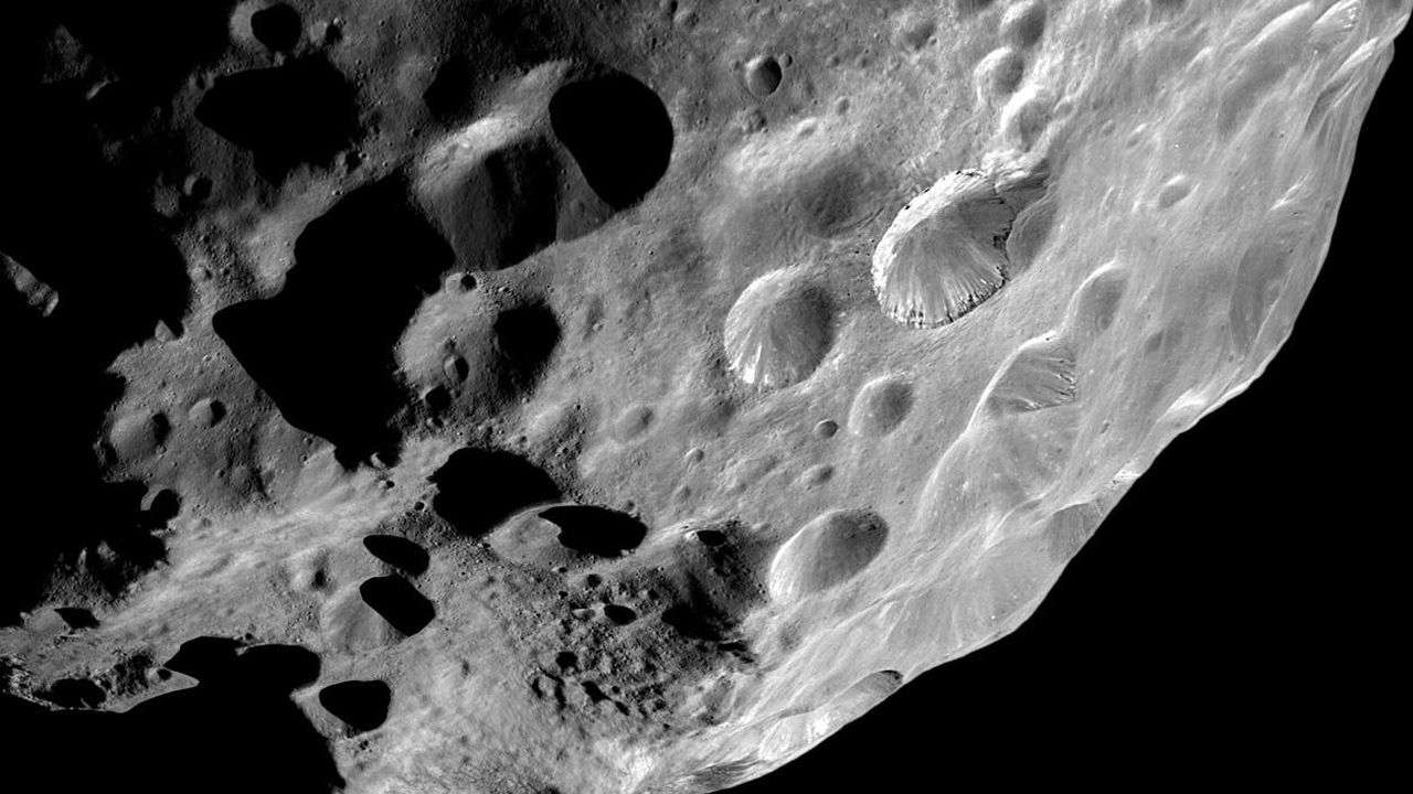 Откриха титаново находище на Луната