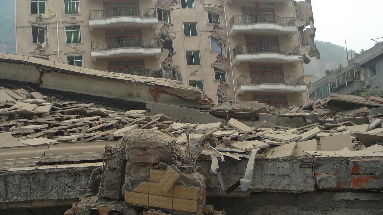 8 души са загинали при земетресението в Испания