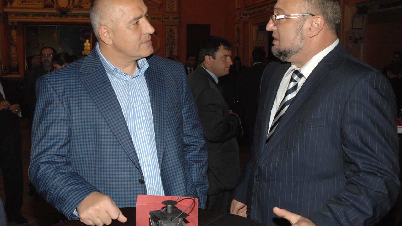 Евродепутът от ГЕРБ хвърли оставка (обновена)