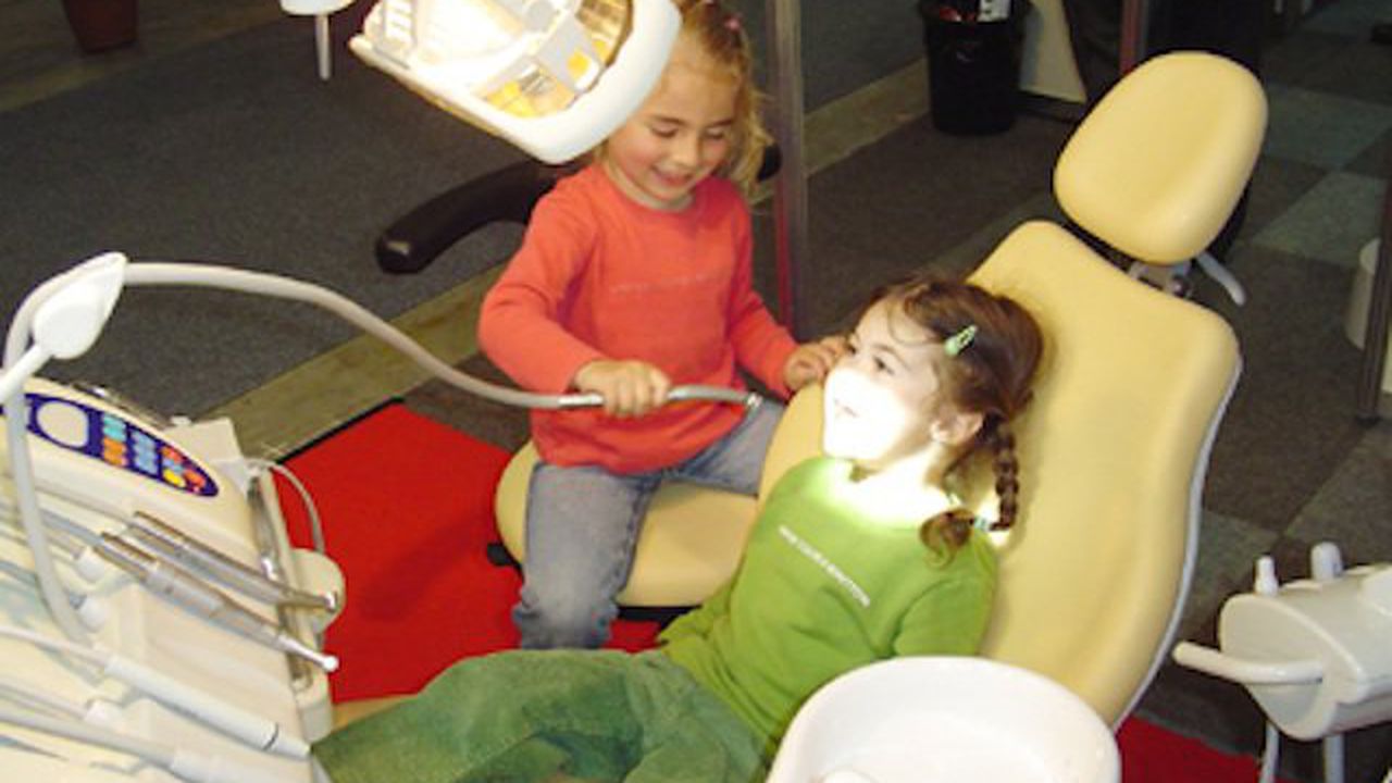 Поставят безплатно силанти на деца до 9 години